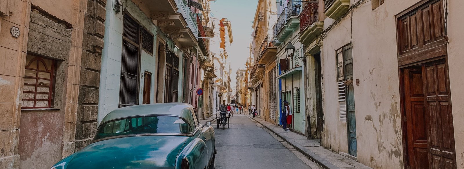 Fondo Habana Landing Cuba